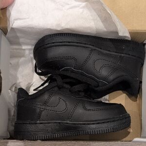 Nike Kids Black Low-Top Sneakers